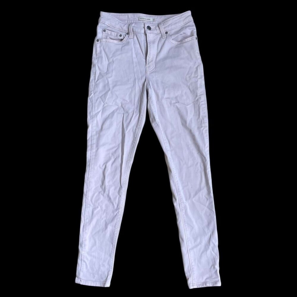 Levi-s Women's Light Pink Jeans Size 27
